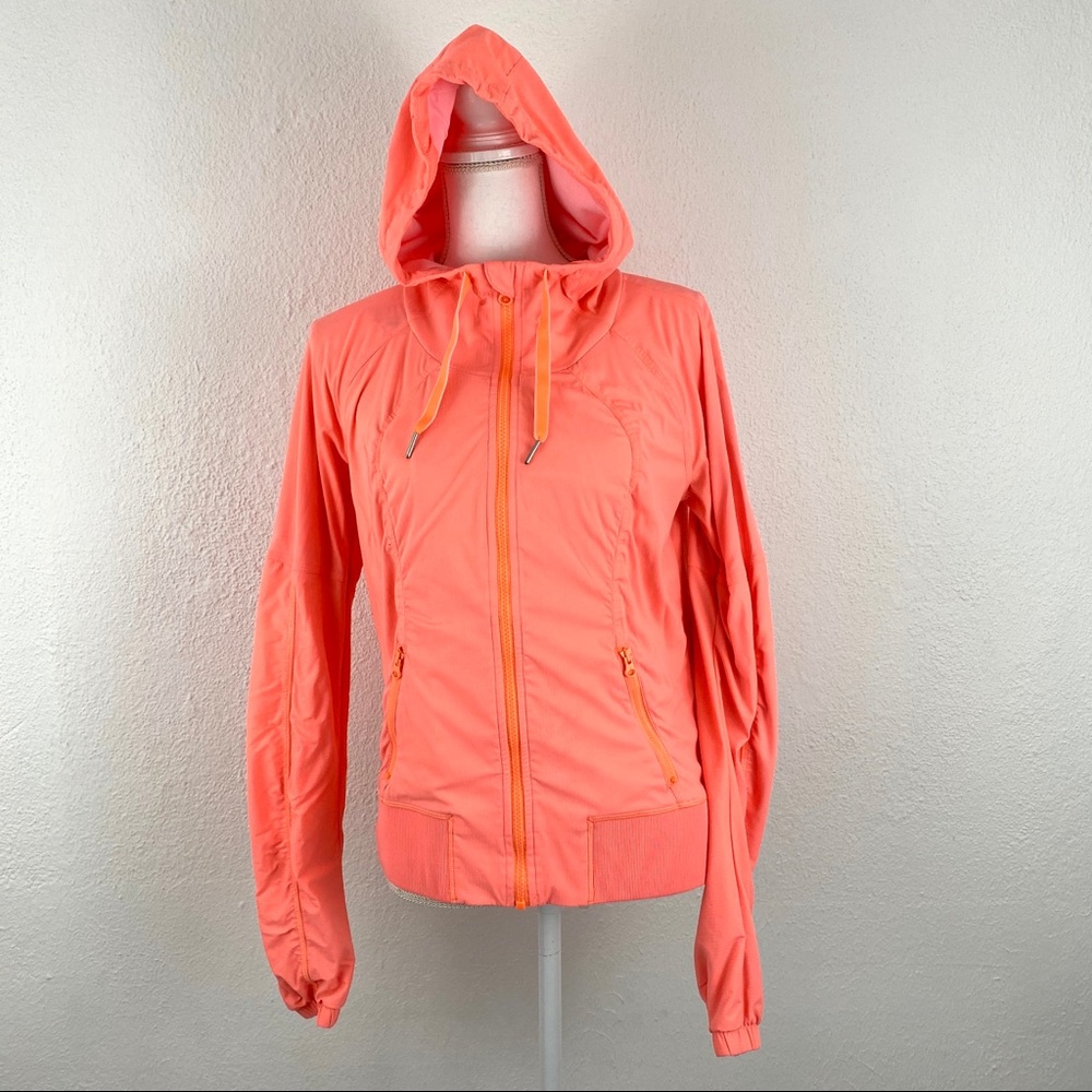 Lululemon 8 Studio To Street Hooded Wind Jacket